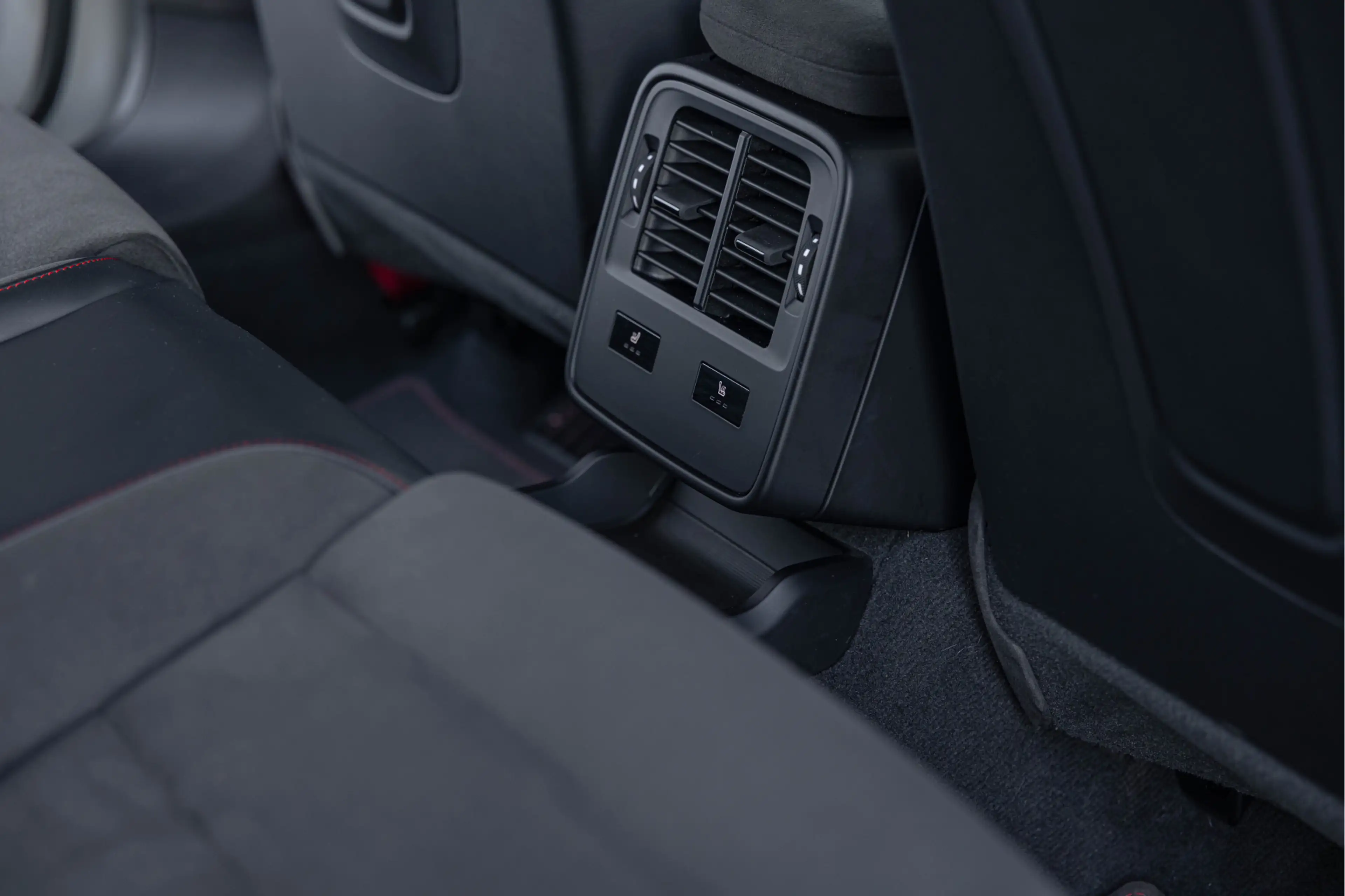 Porsche Taycan Sport Turismo GTS 93 kWh 598pk Pano 4-wielsturing — photo 22