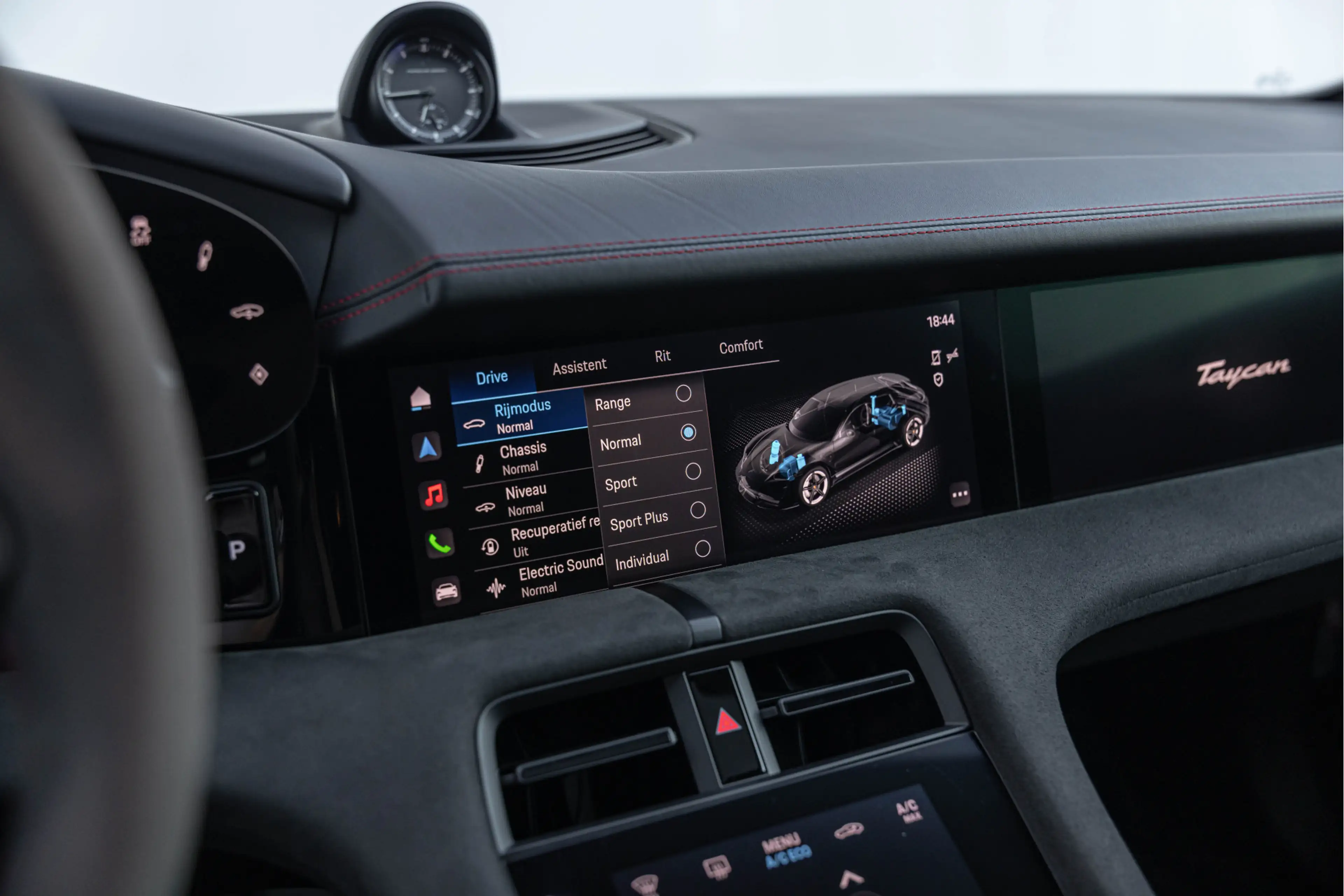 Porsche Taycan Sport Turismo GTS 93 kWh 598pk Pano 4-wielsturing — photo 33