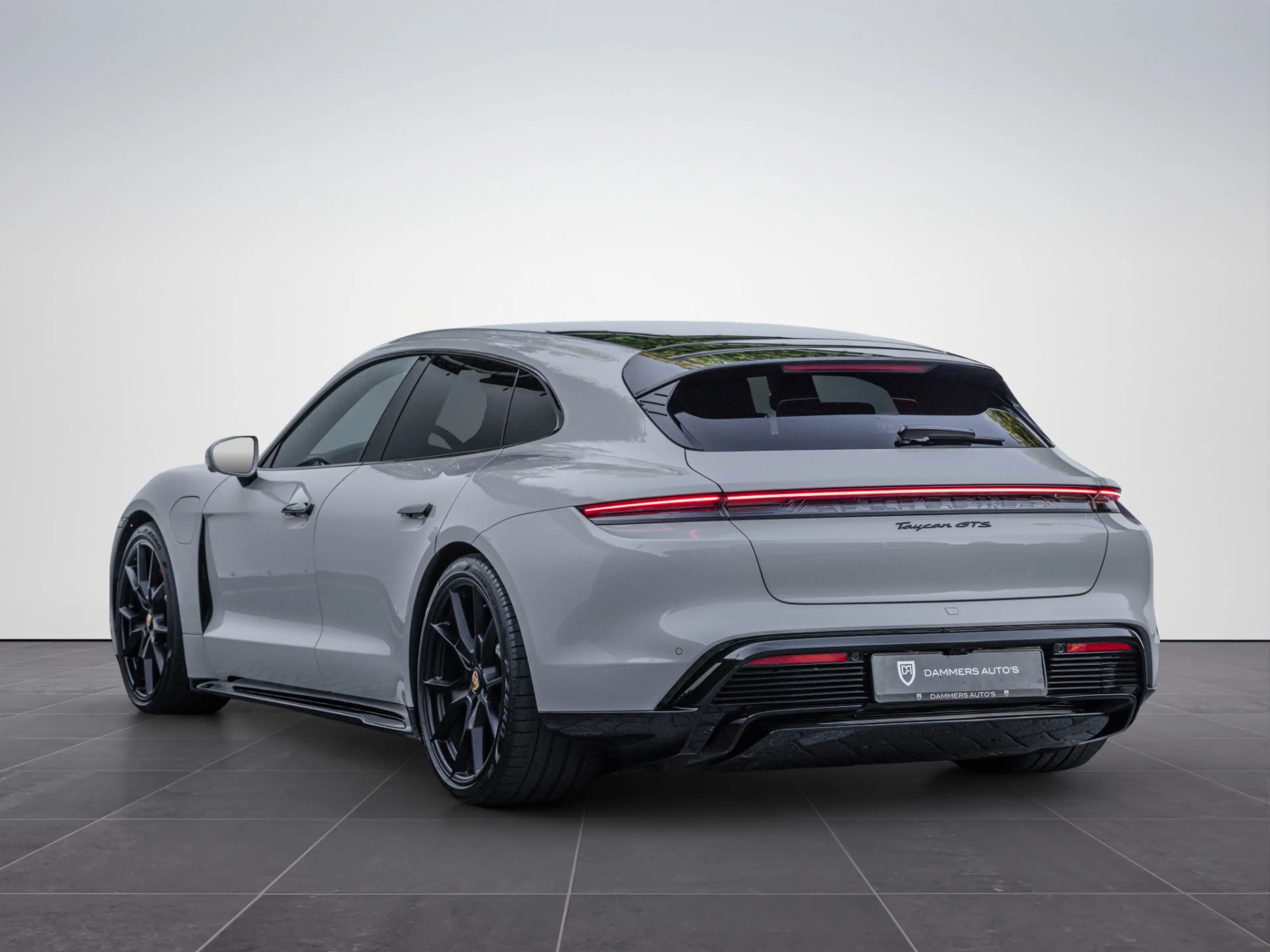 Porsche Taycan Sport Turismo GTS 93 kWh 598pk Pano 4-wielsturing — photo 2