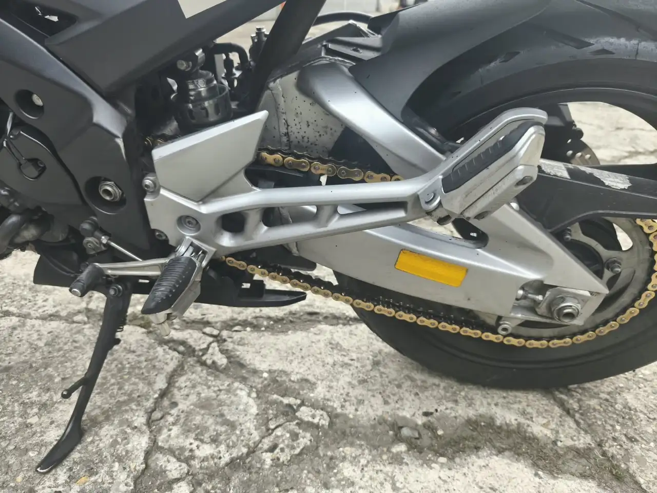 Suzuki GSR 600
