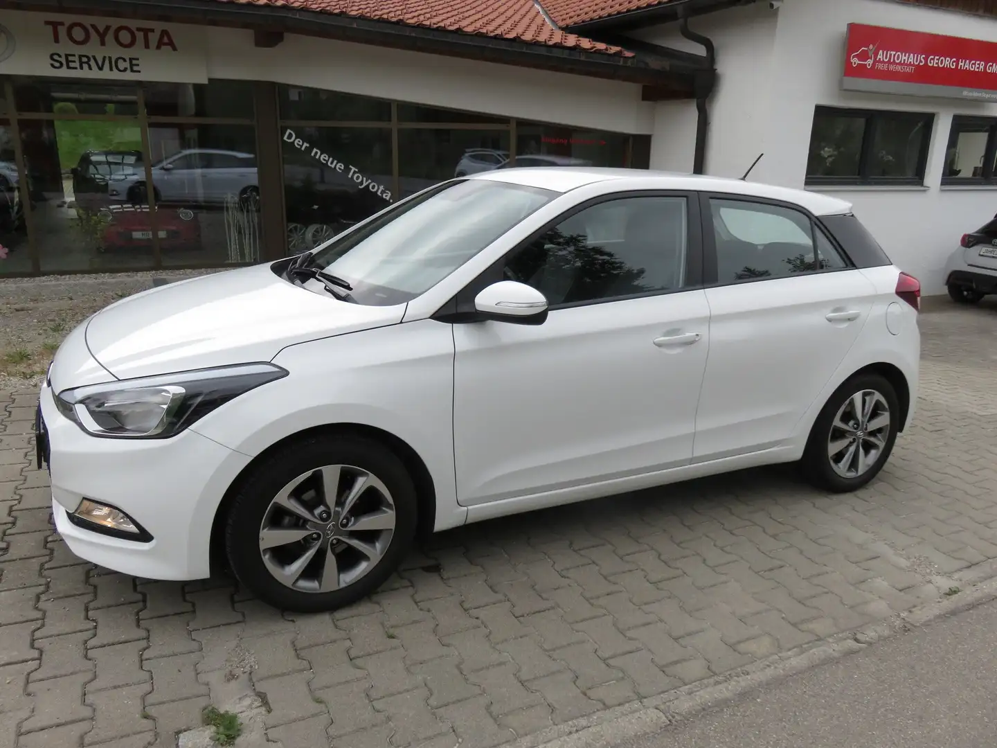 Hyundai i20 YES! Weiß - 2