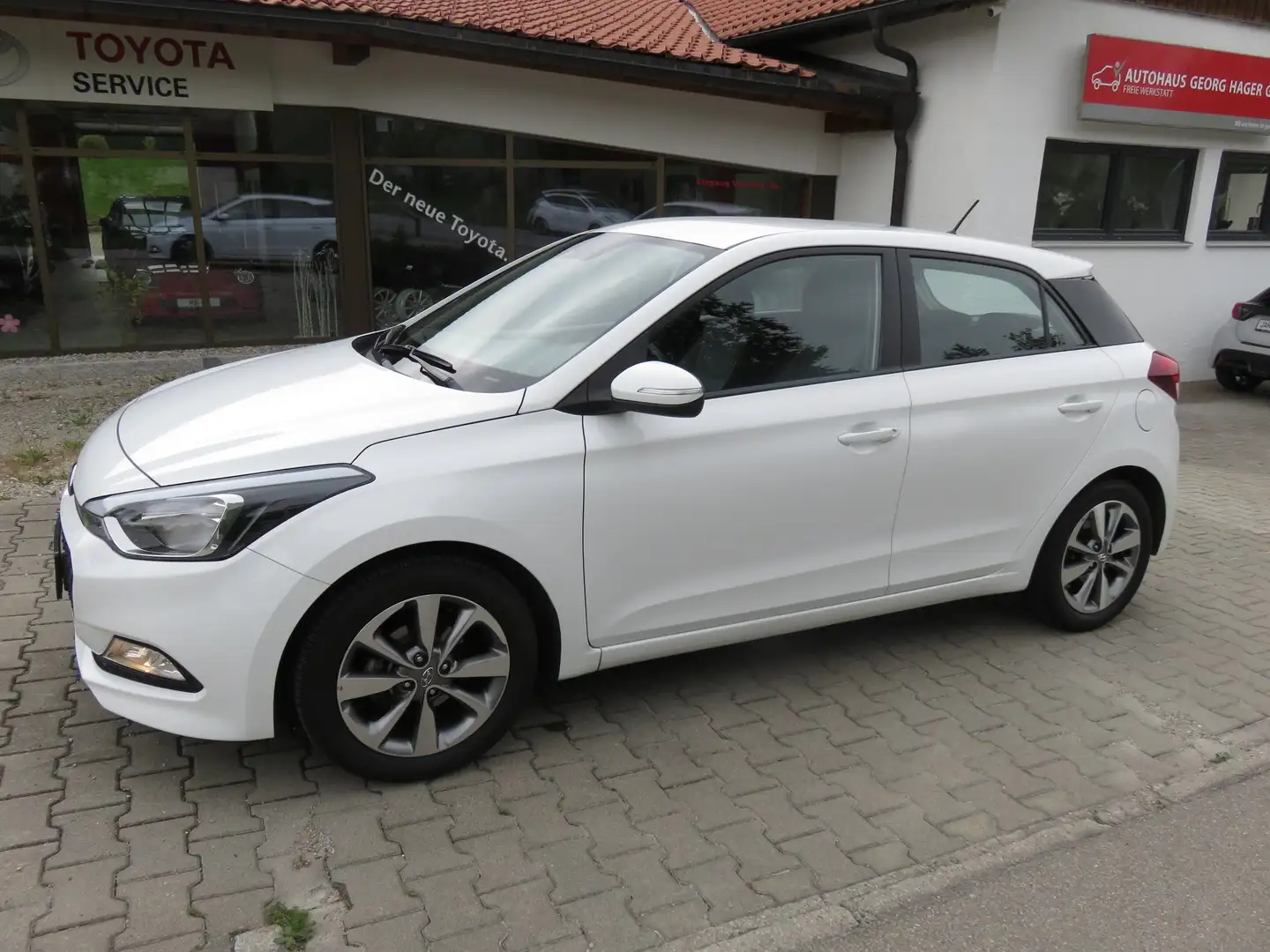 Hyundai i20 YES! Weiß - 1