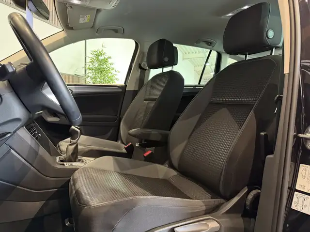 Volkswagen Tiguan view 8