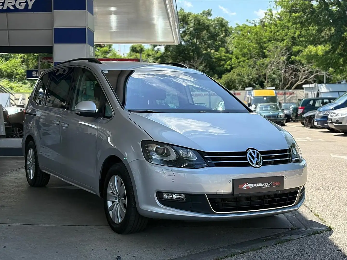 Volkswagen Sharan Karat BMT 2,0 TDI DPF 4Motion**7 SITZER**02/2026** Grau - 1