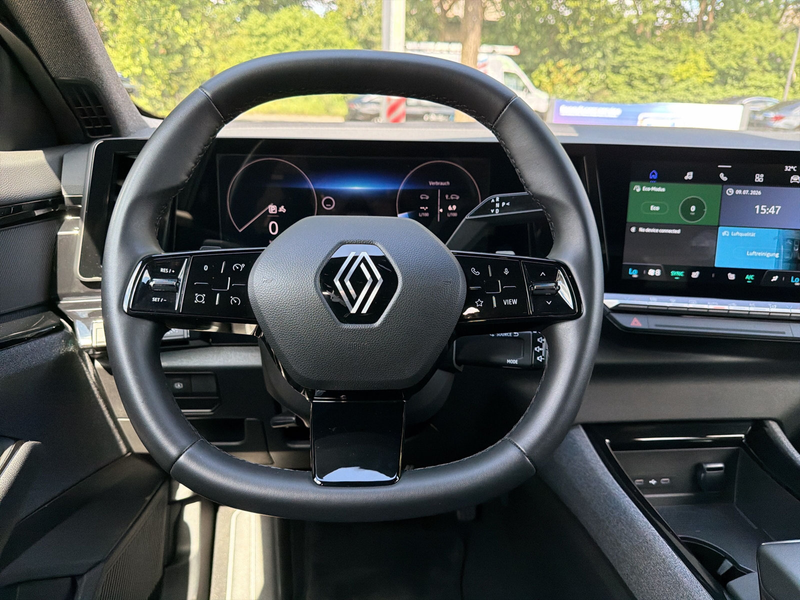 Renault Austral TCe 140 Mild-Hybrid  Equilibre — photo 9