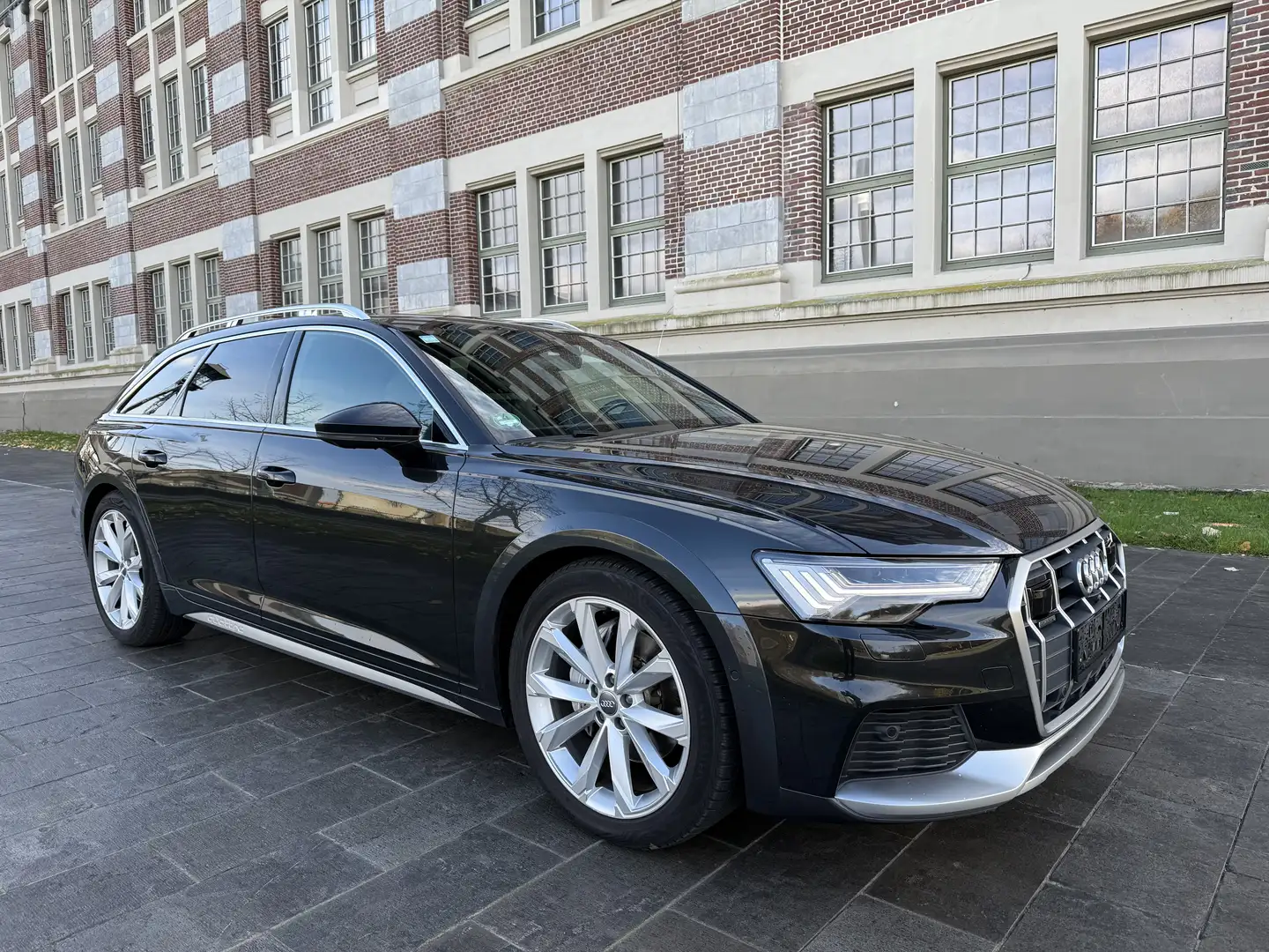 Audi A6 allroad quattro 50 TDI tiptronic LICHTE VRACHT - 1