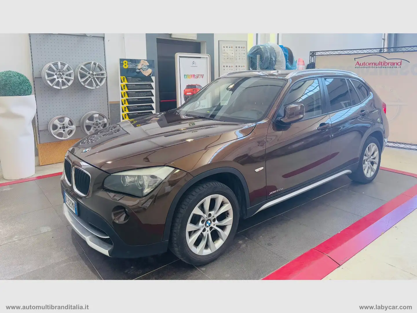 BMW X1 xDrive20d Futura Marrón - 1