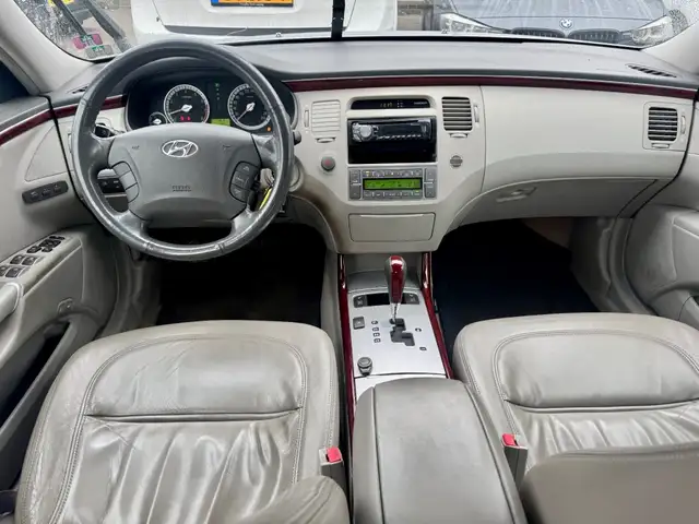 Hyundai Grandeur view 14