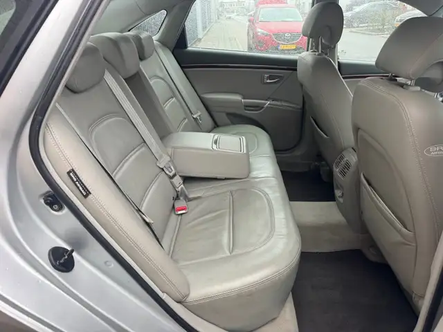 Hyundai Grandeur view 12