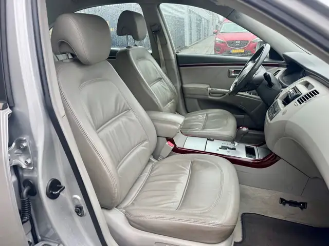Hyundai Grandeur view 9