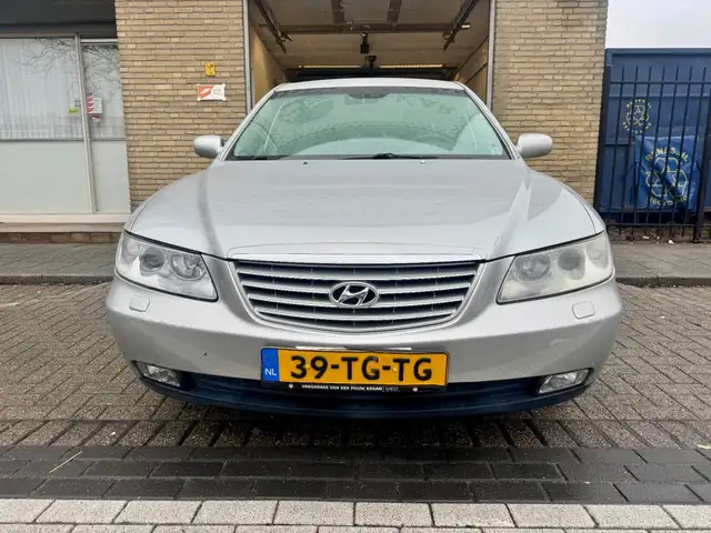 Hyundai Grandeur view 4