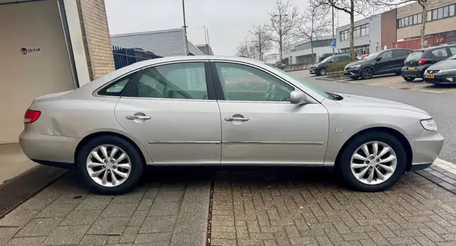 Hyundai Grandeur view 15