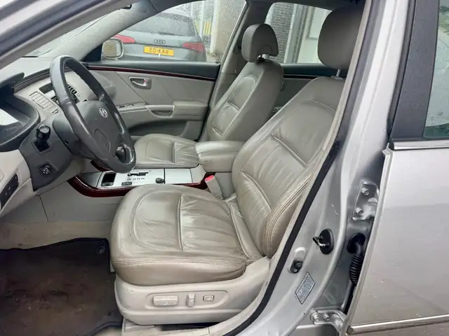 Hyundai Grandeur view 10