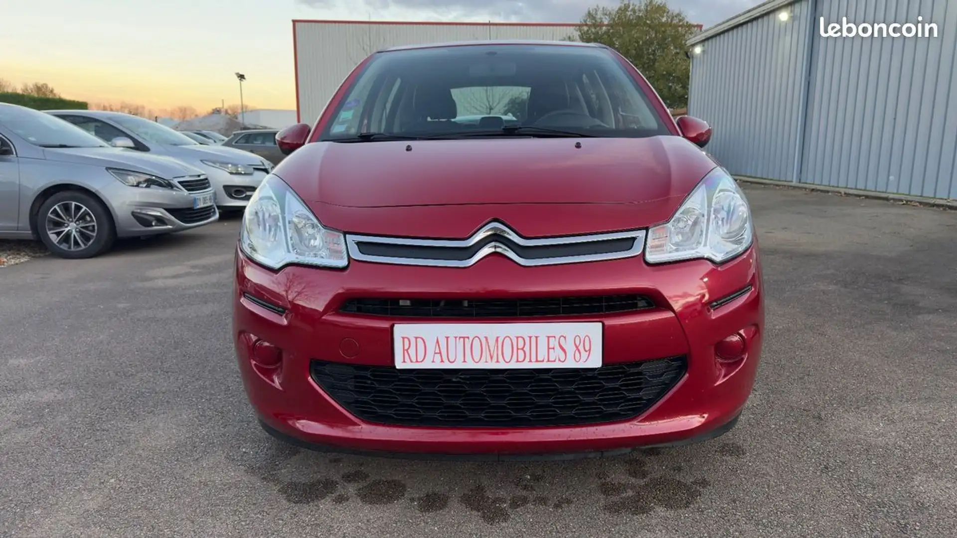 Citroen C3 Citroën 1.0 68 CH Confort Rouge - 2