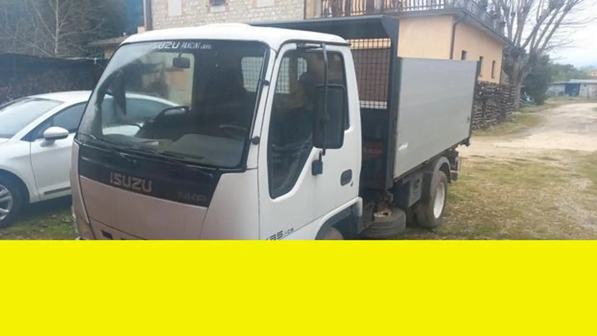 Isuzu NPR - 1