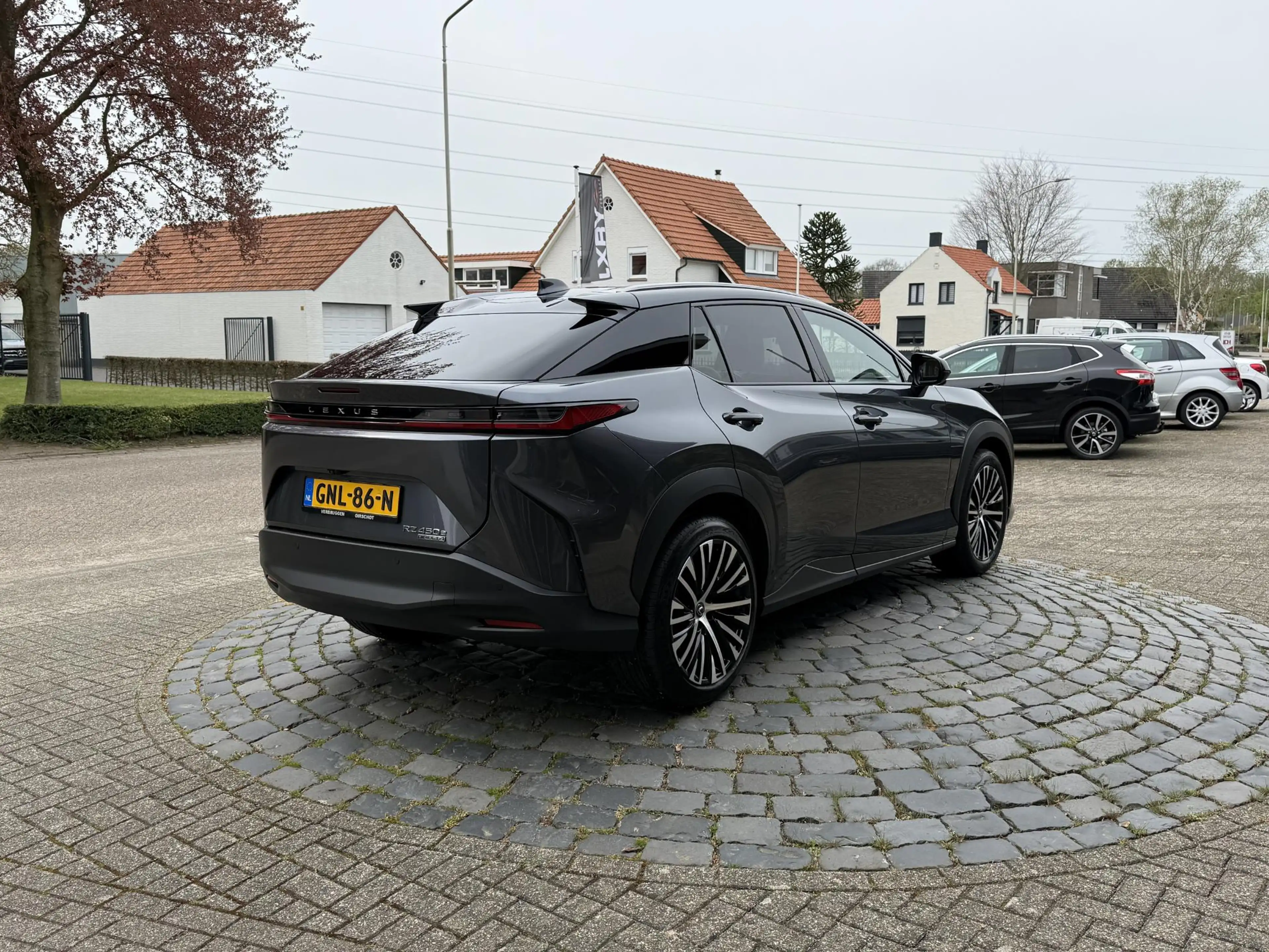 Lexus RZ 450e Executive Line 71 kWh Premium Pack | 20" LMV — photo 2