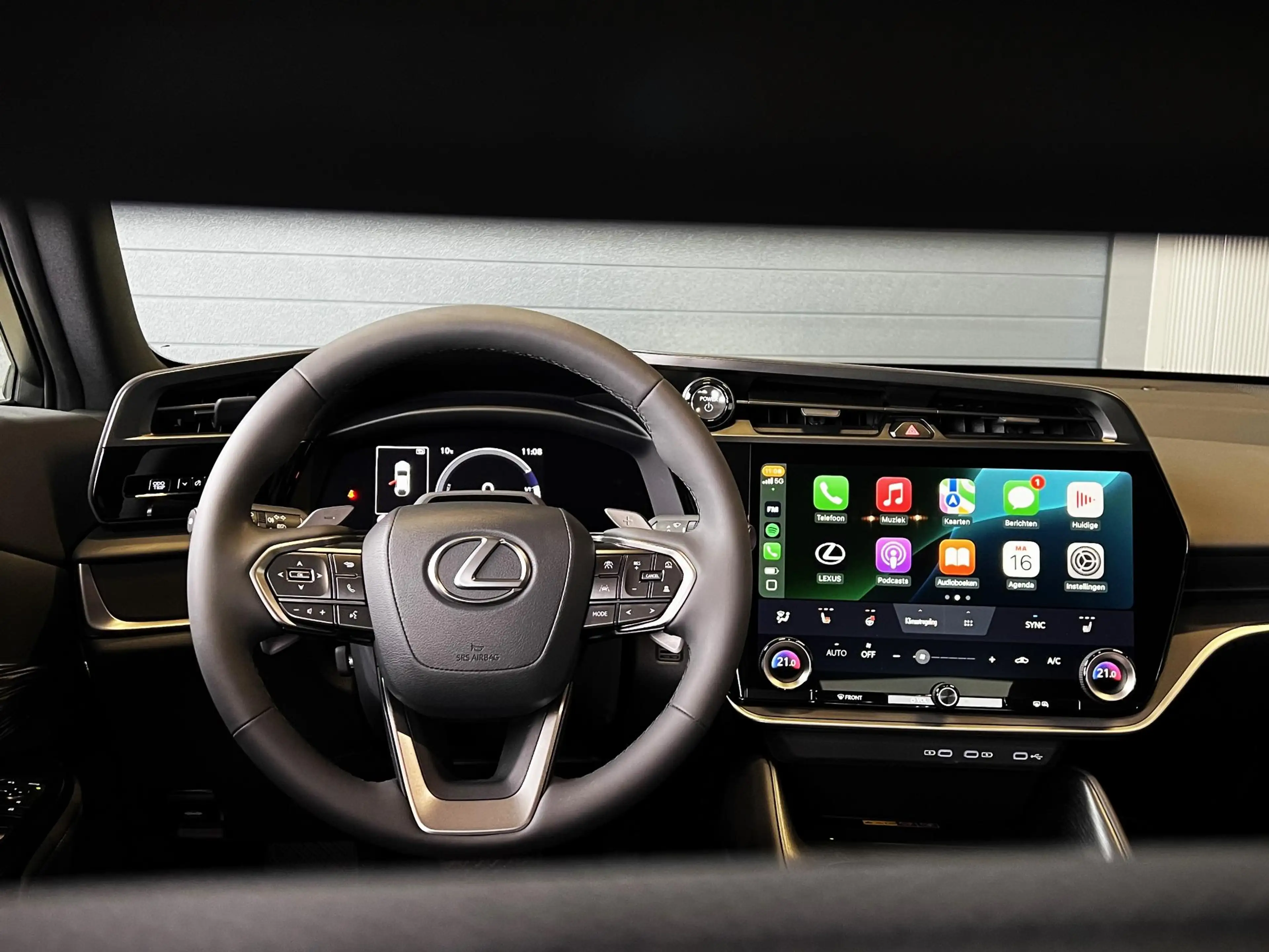 Lexus RZ 450e Executive Line 71 kWh Premium Pack | 20" LMV — photo 3