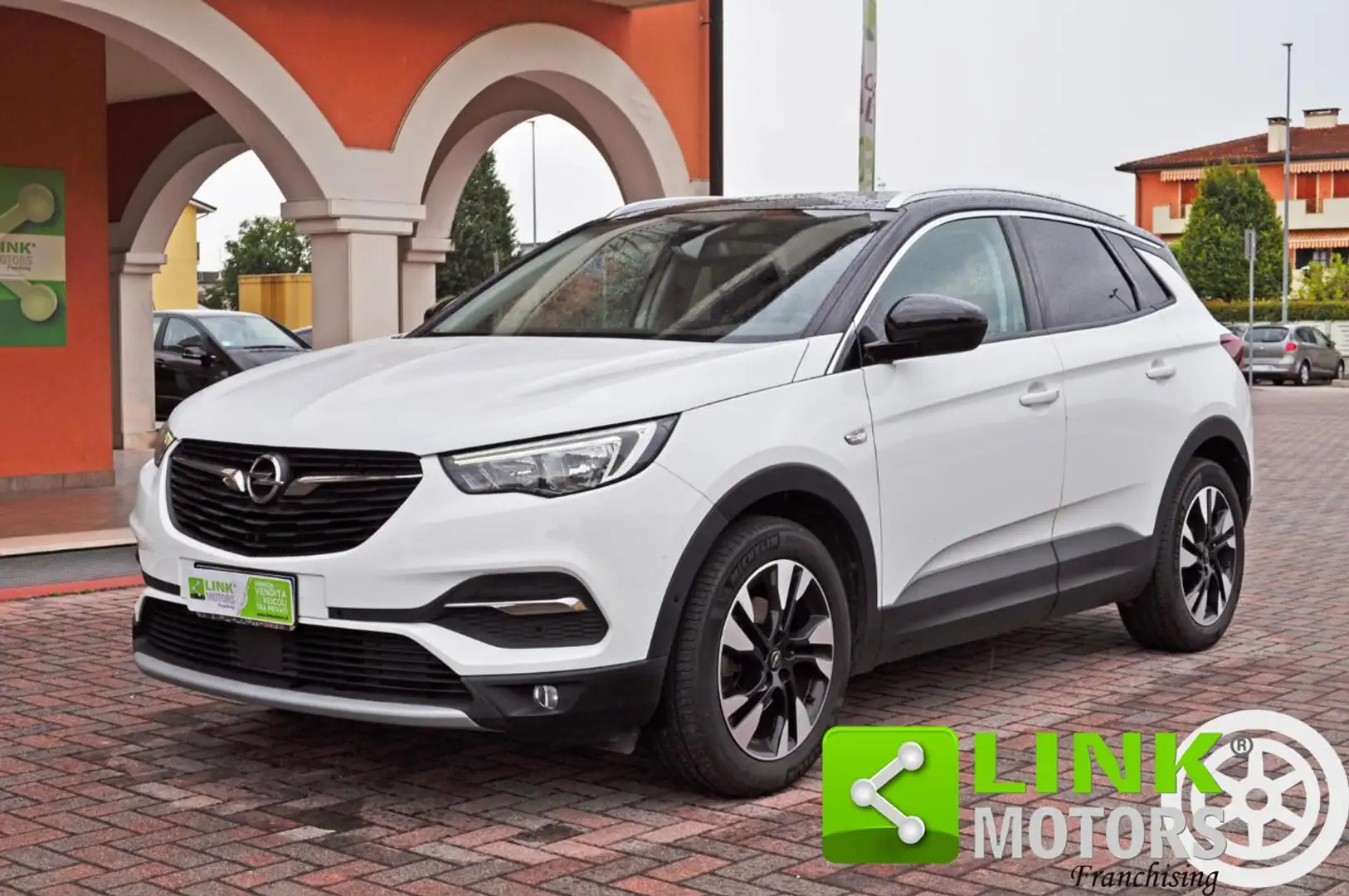 Opel Grandland X 1.5 diesel Ecotec Start&Stop 120 Anniversary Bianco - 1
