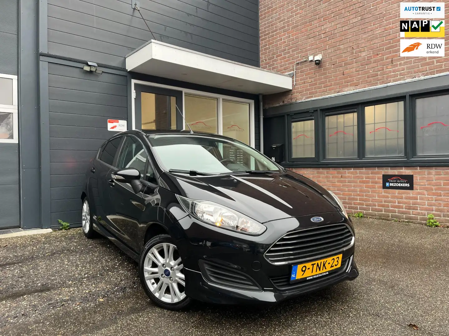 Ford Fiesta 1.0 EcoBoost Hot Hatch ST|Nap|Airco|Navi|Cruise Zwart - 1