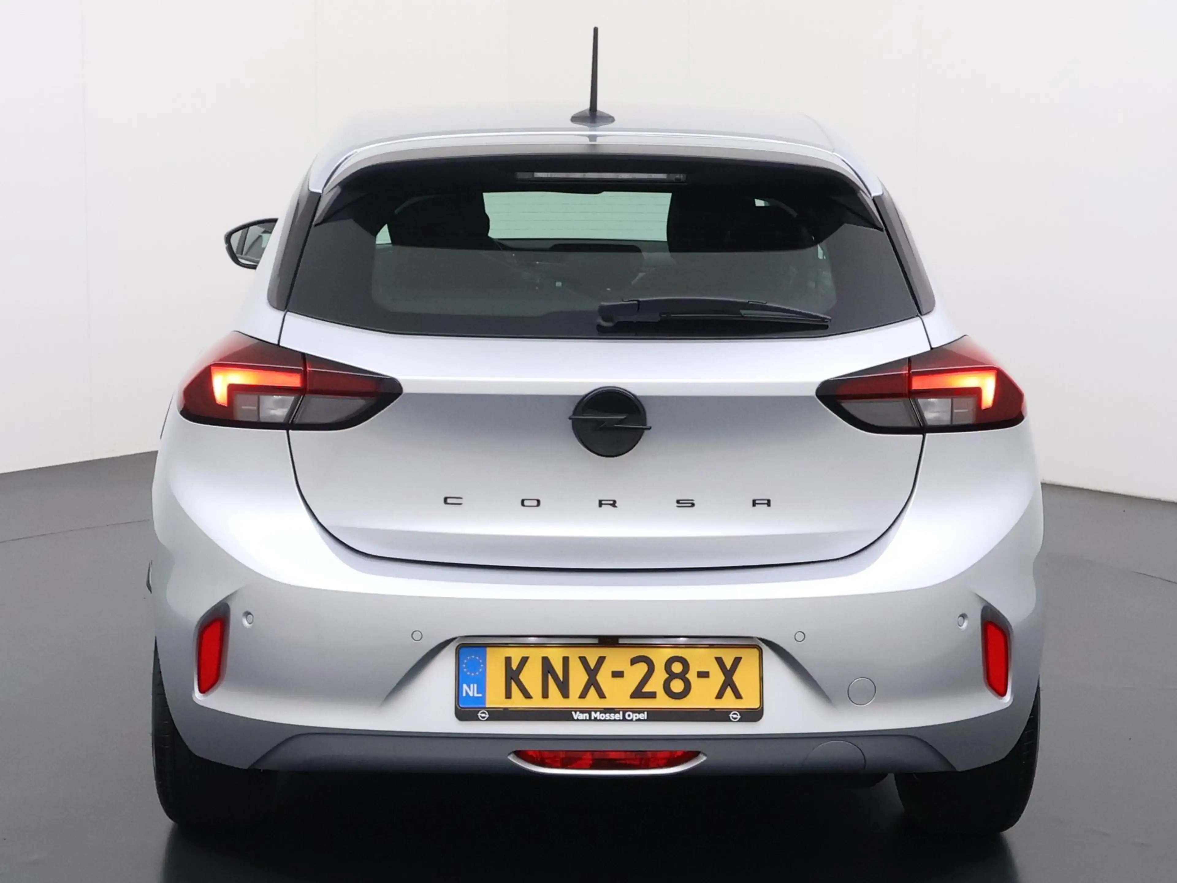 Opel Corsa-e Electric Long Range Yes 51 kWh — photo 8