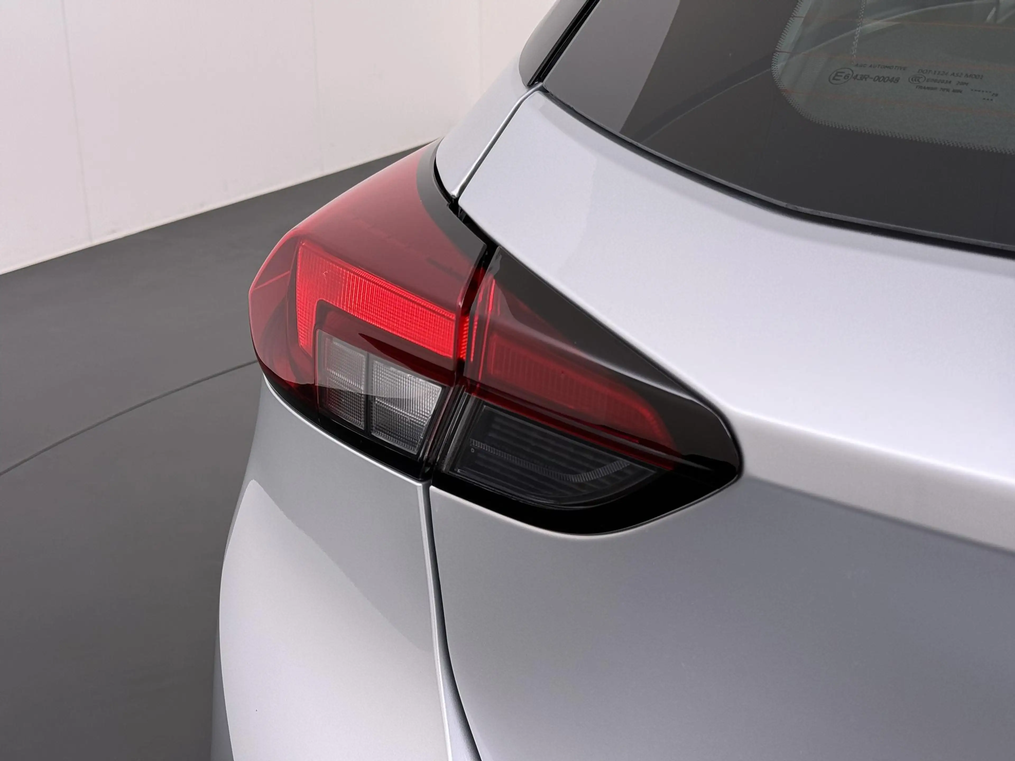 Opel Corsa-e Electric Long Range Yes 51 kWh — photo 3