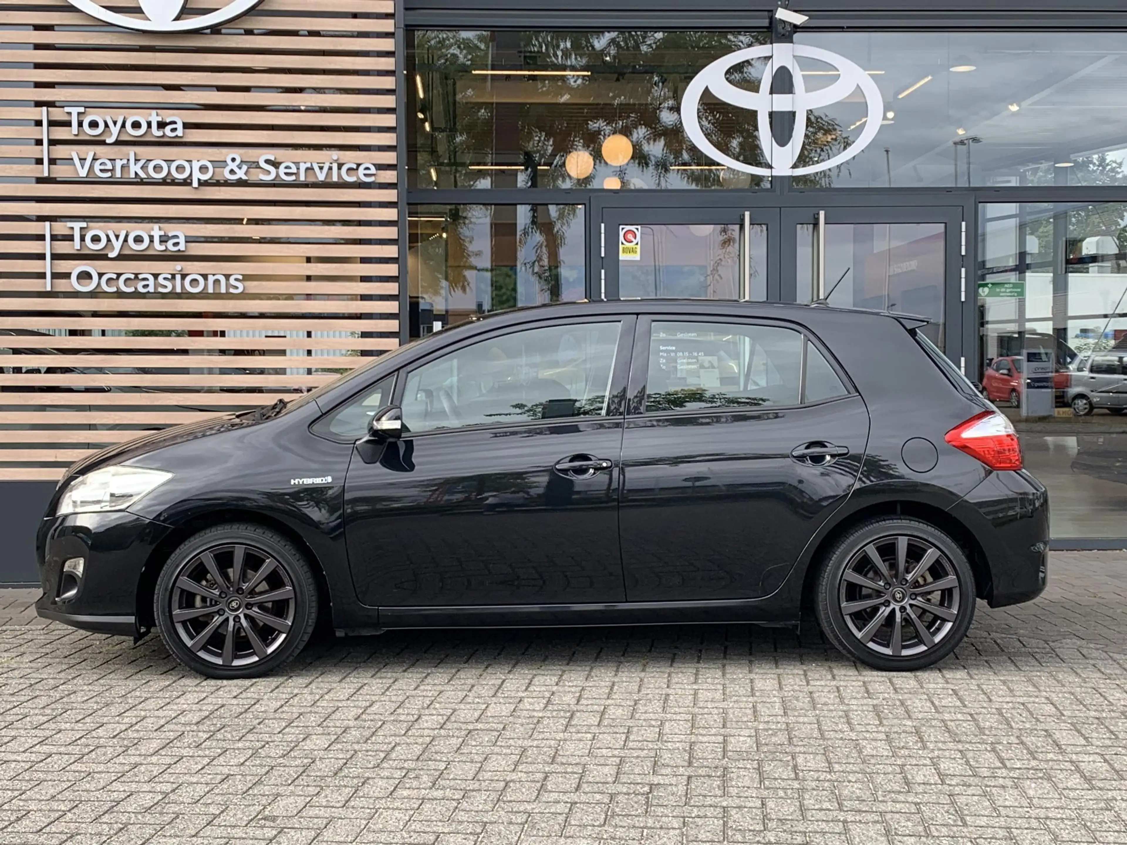 Toyota Auris 1.8 Full Hybrid Dynamic — photo 8