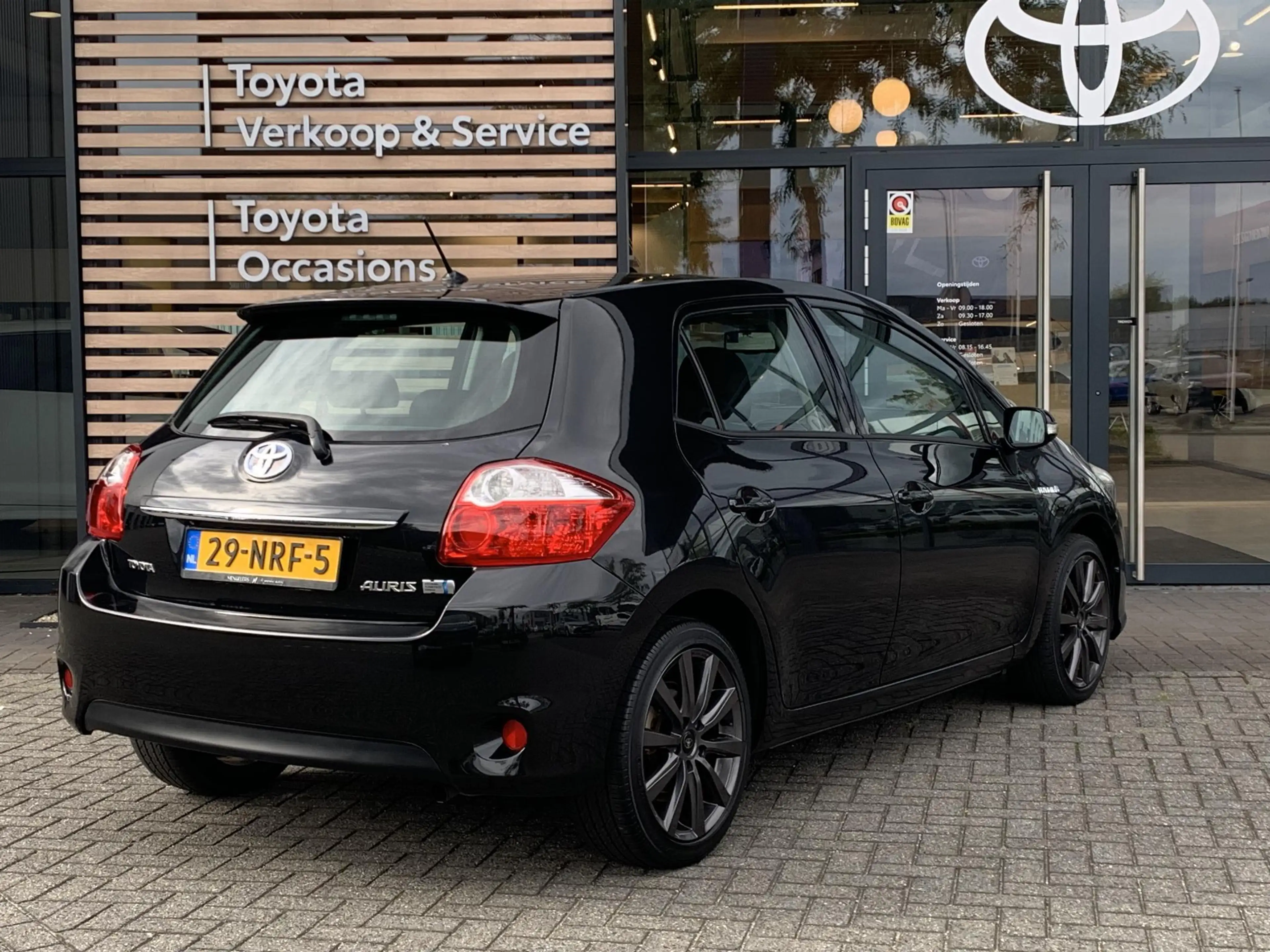 Toyota Auris 1.8 Full Hybrid Dynamic — photo 5