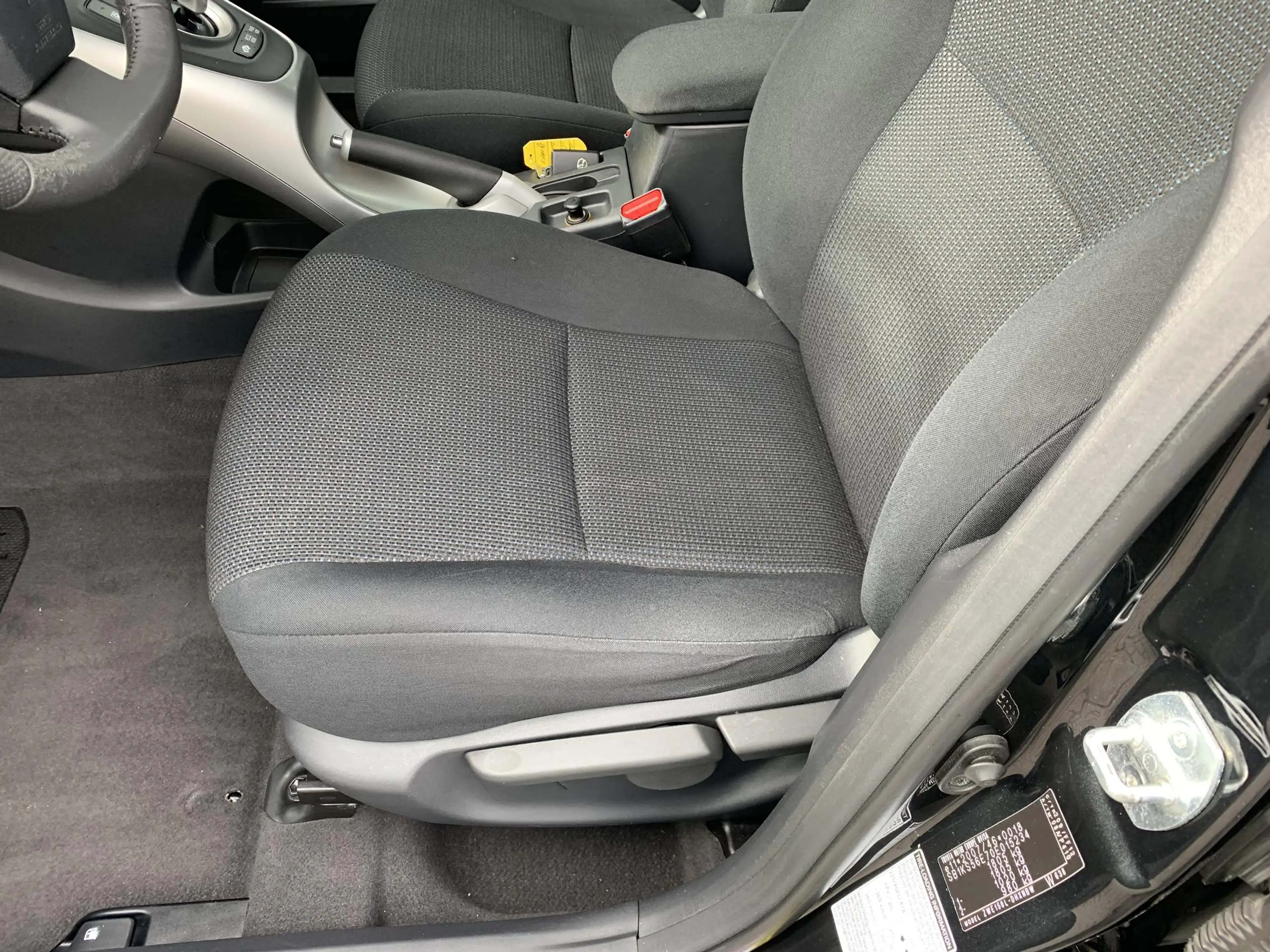 Toyota Auris 1.8 Full Hybrid Dynamic — photo 13