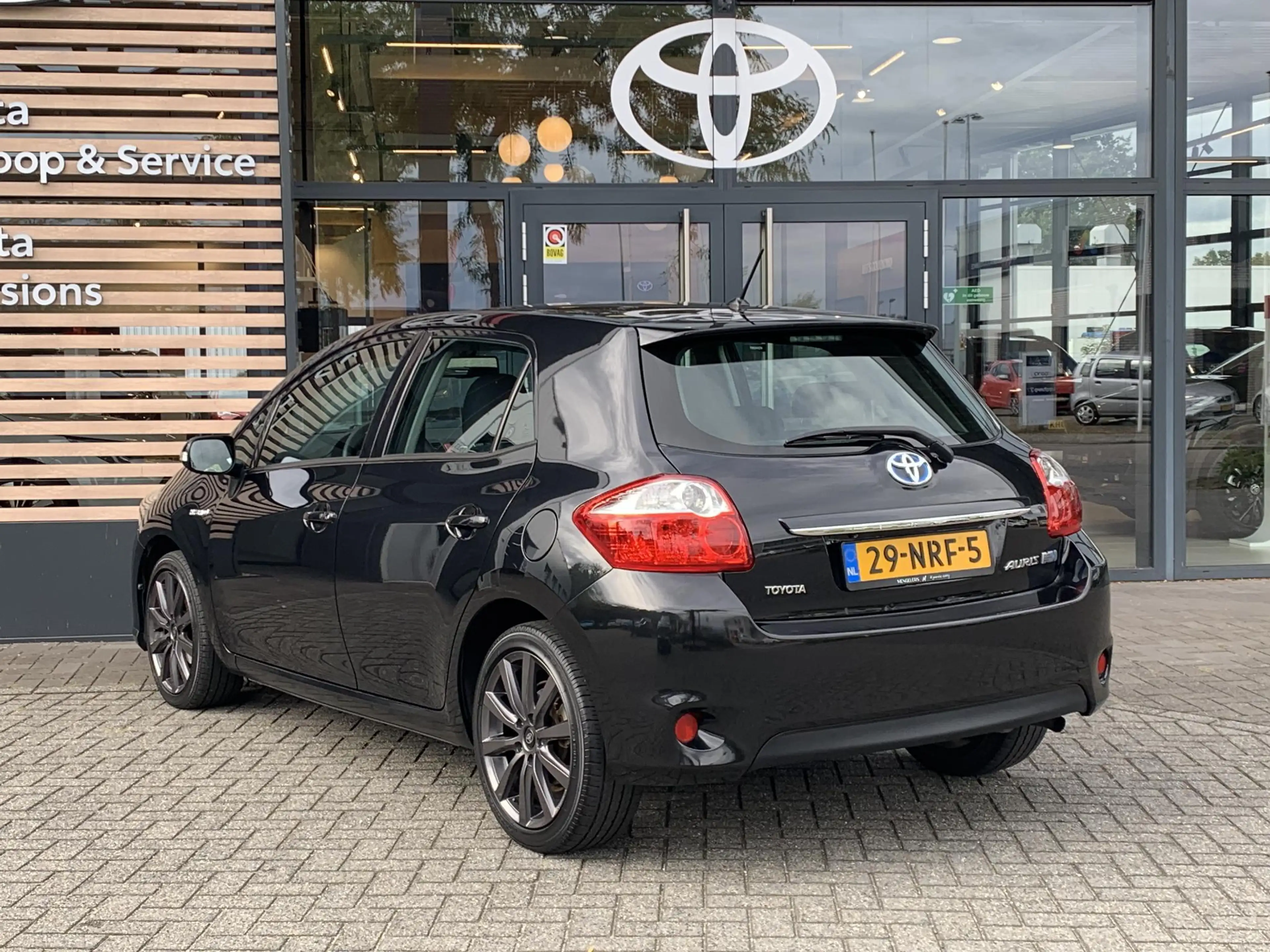 Toyota Auris 1.8 Full Hybrid Dynamic — photo 7