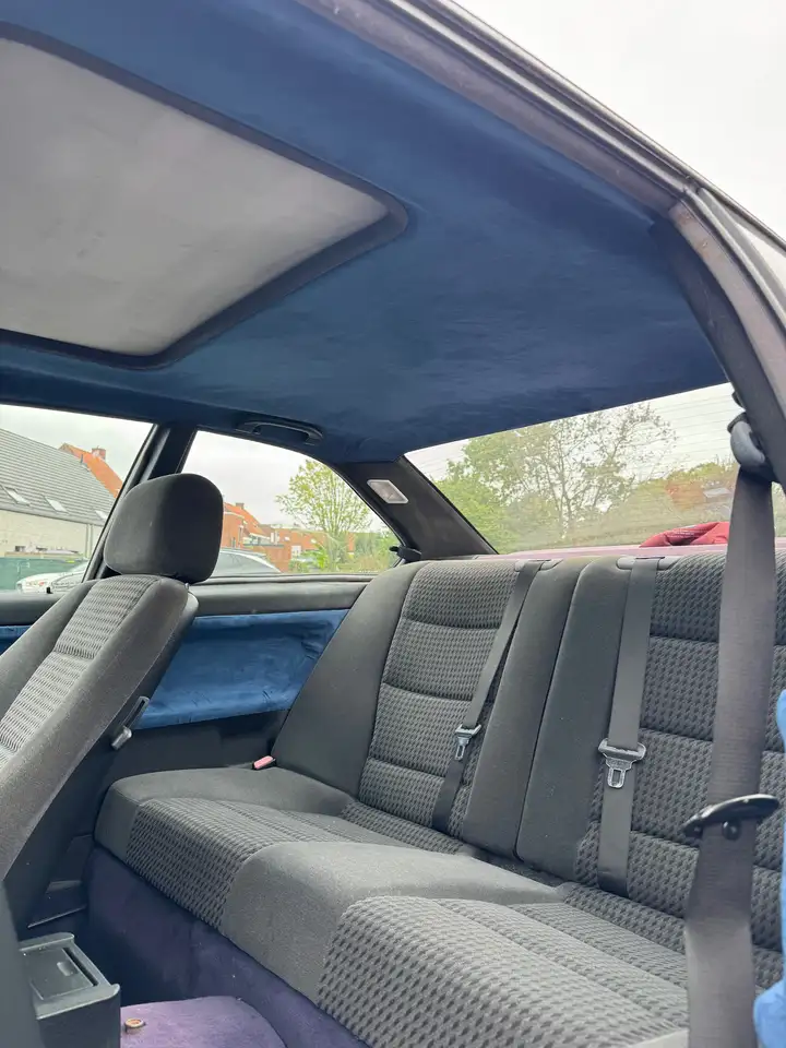 BMW 320i, foto 8