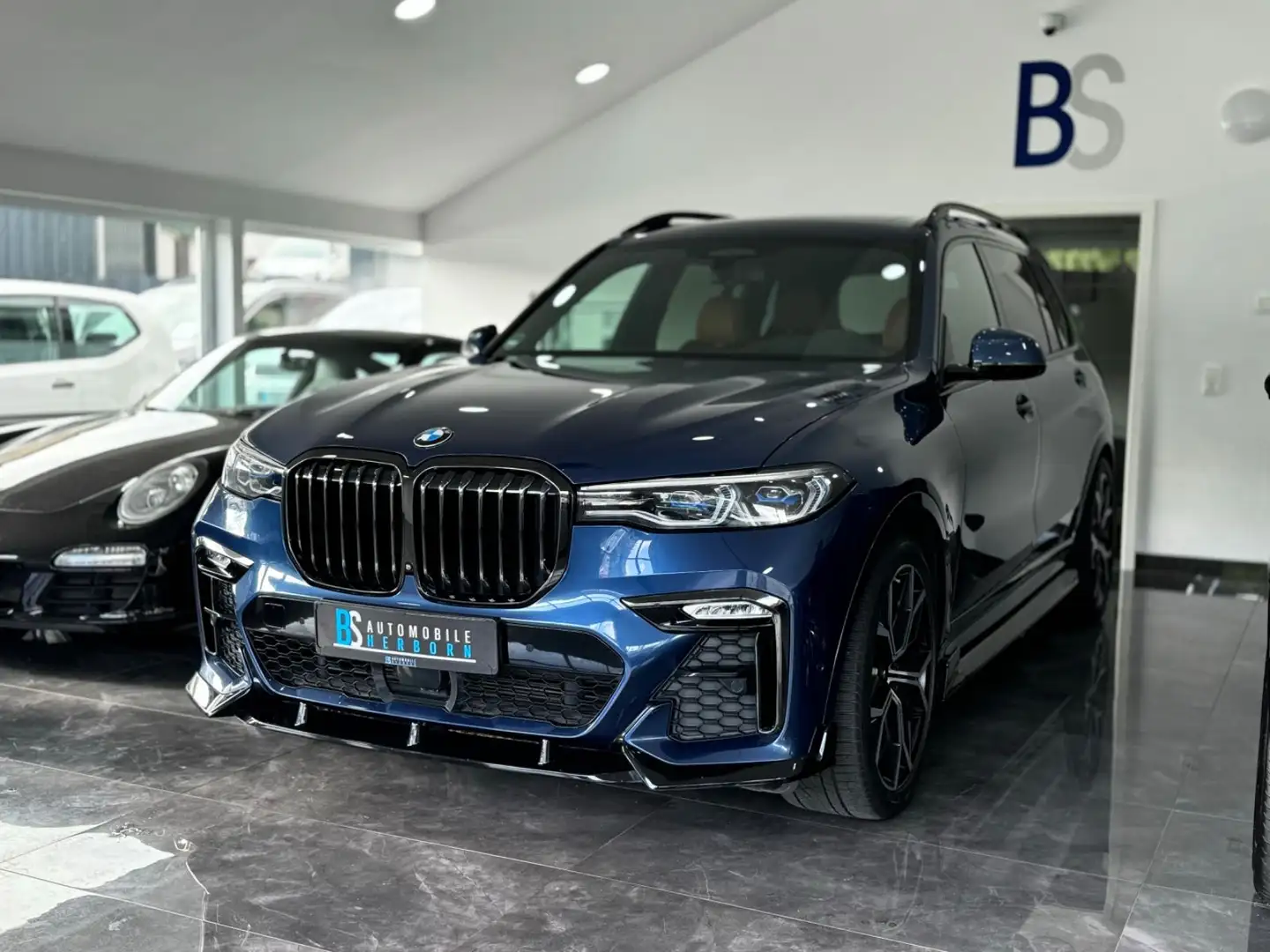 BMW X7 xDrive40i/Laser/Pano/HUD/Luft/SkyLounge/Virt. Niebieski - 2
