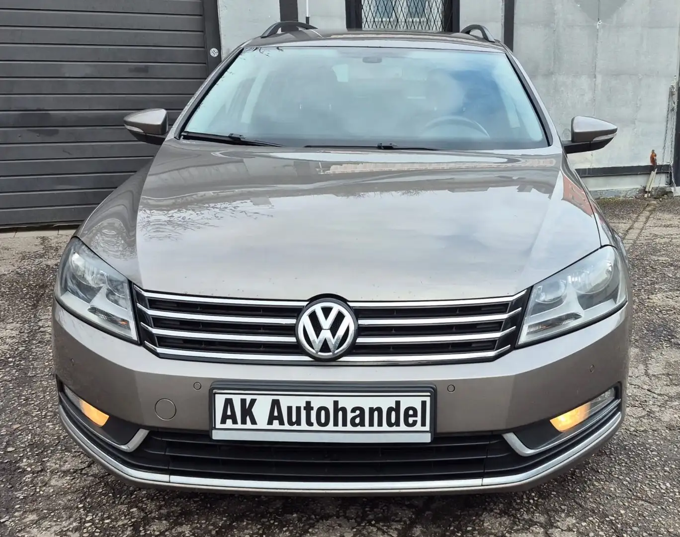 Volkswagen Passat Variant Comfortline Tempomat Klima PDC Braun - 2
