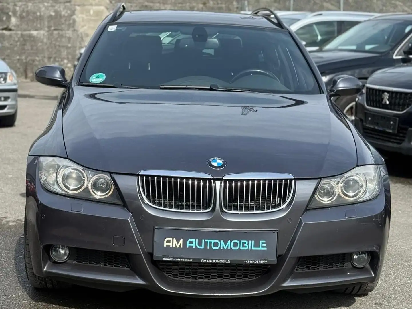 BMW 330 330d xDrive Grau - 2