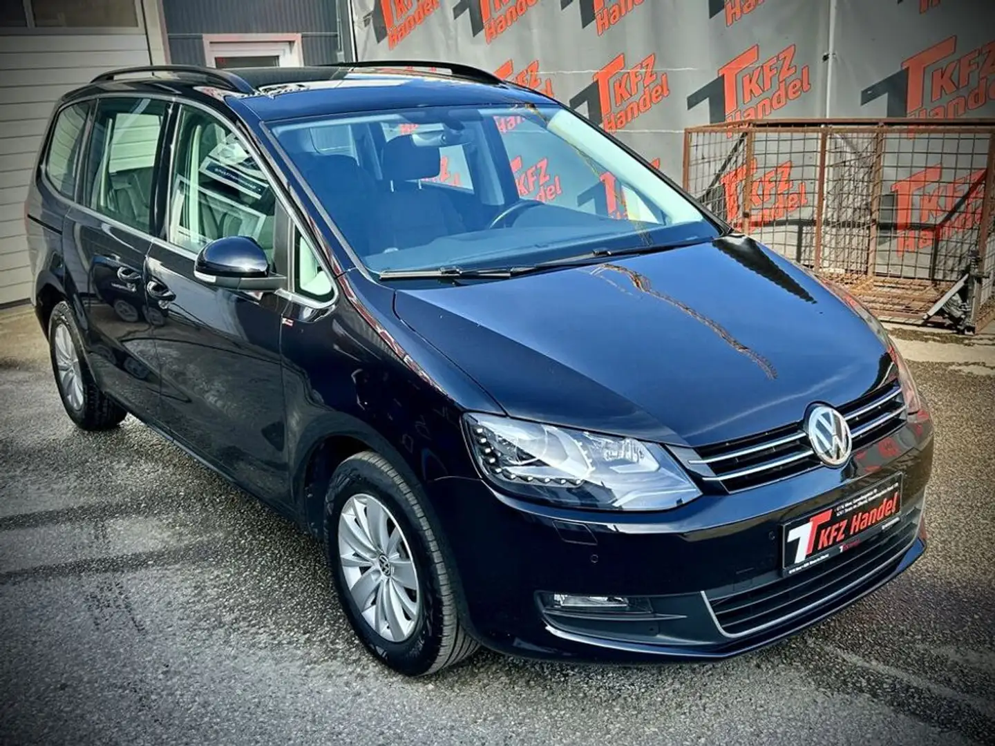 Volkswagen Sharan Comfortline DSG Schwarz - 2