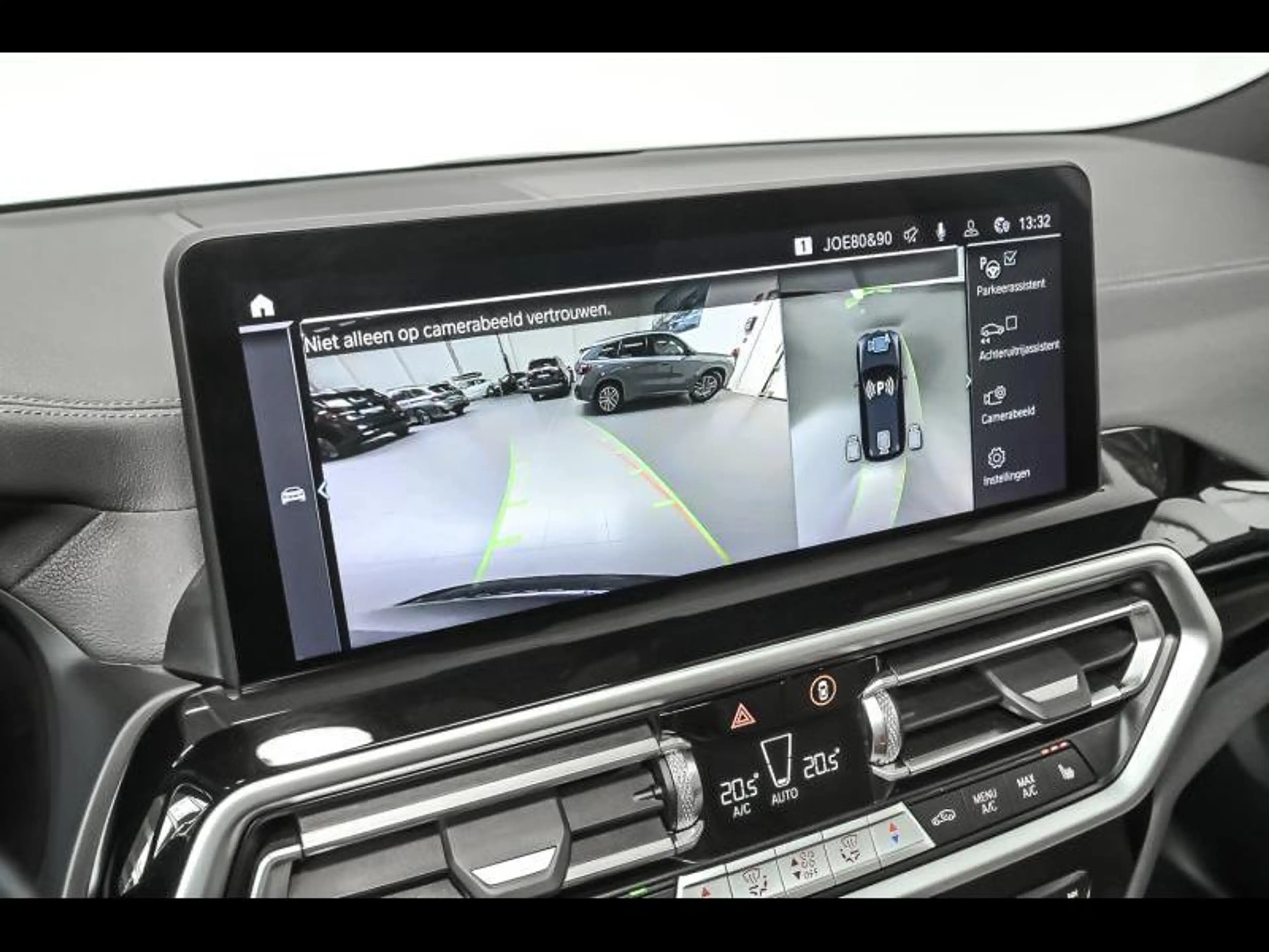 BMW iX3 Impressive — photo 15
