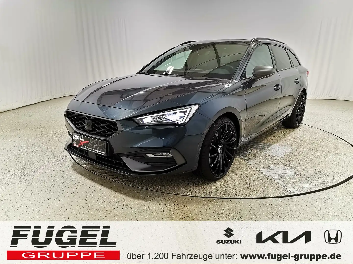 SEAT Leon ST 2.0 TDI DSG FR Pano|Sport|Winter|Navi|Sound Grau - 1