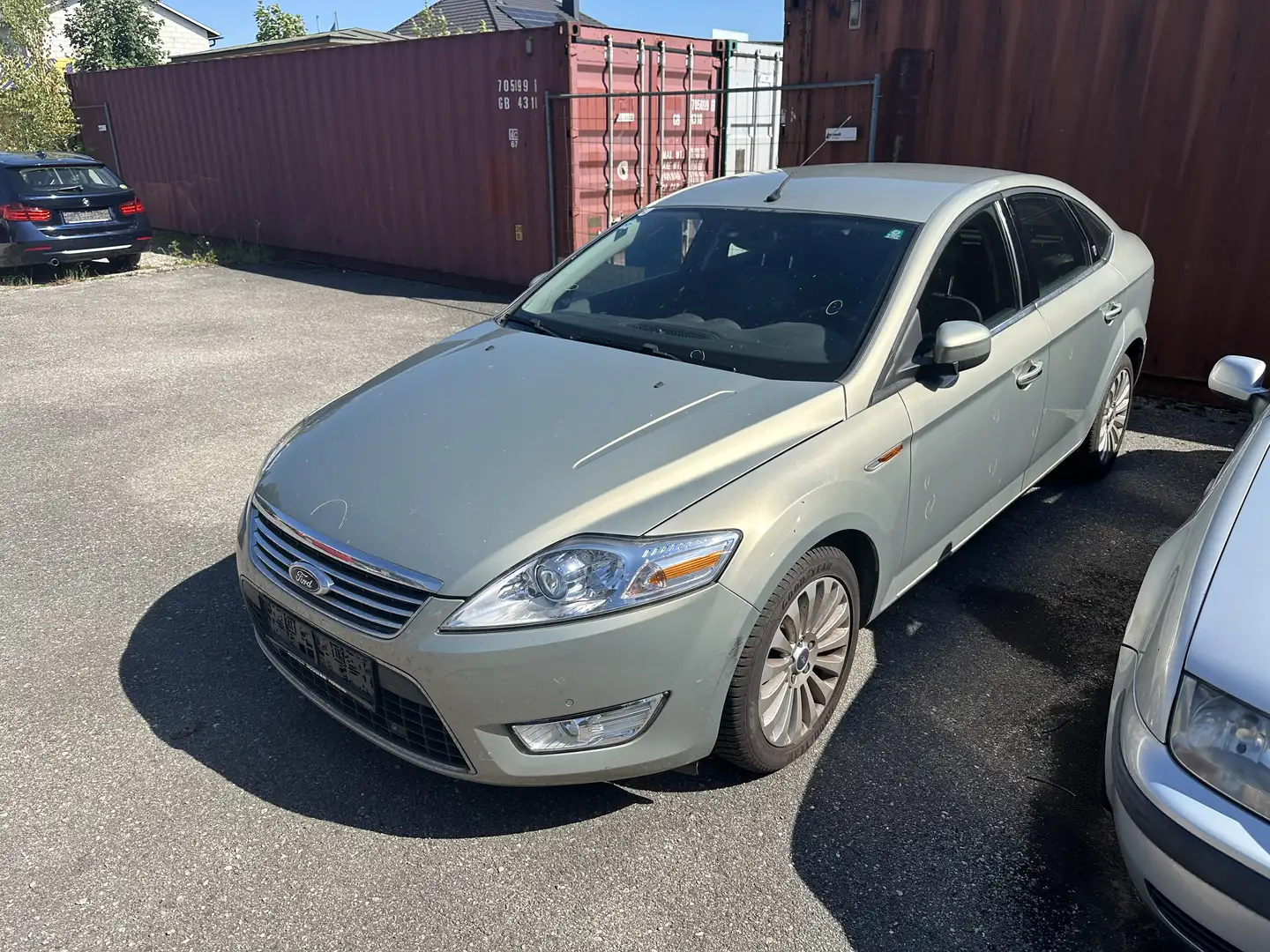 Ford Mondeo Ghia 2,0 TDCi DPF Aut. Grün - 1