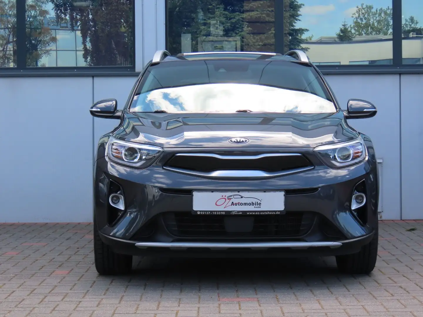 Kia Stonic T-GDI 120 Leder Sitzheizung Schiebedach Gris - 2