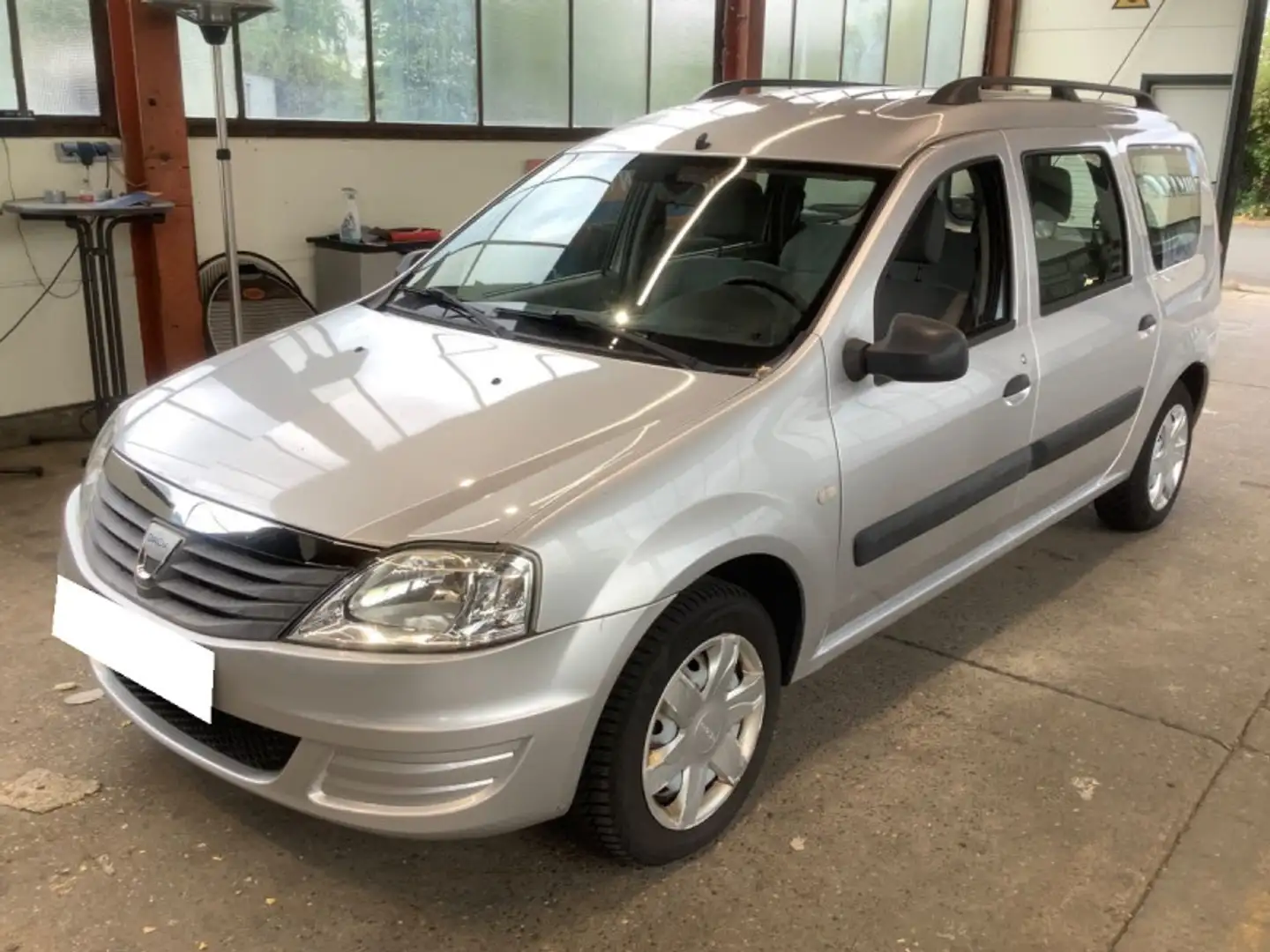 Dacia Logan 1.5 DCI 90CH ECO² AMBIANCE EURO5 5 PLACES Gris - 1