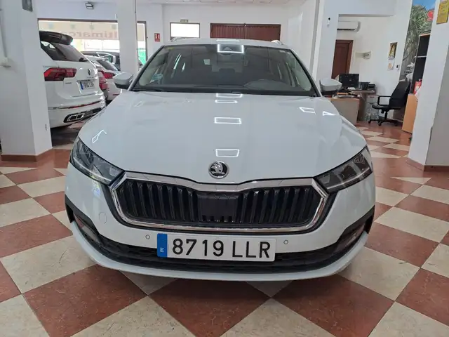 Skoda Octavia 2.0TDI CR Ambition DSG 110kW