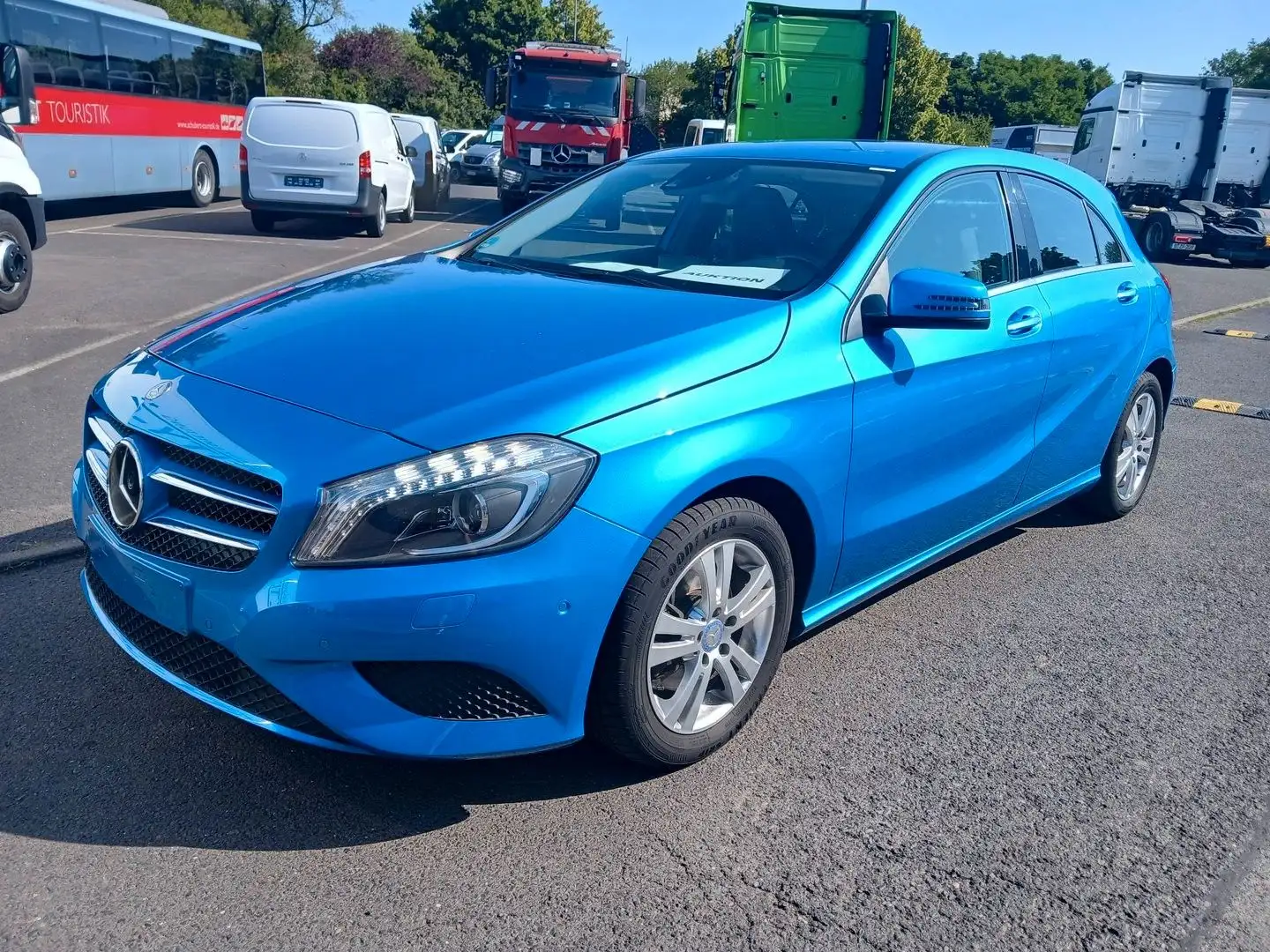 Mercedes-Benz A 180 BlueEfficiency /NAVI / XENON /LEDER / AHK Blau - 1
