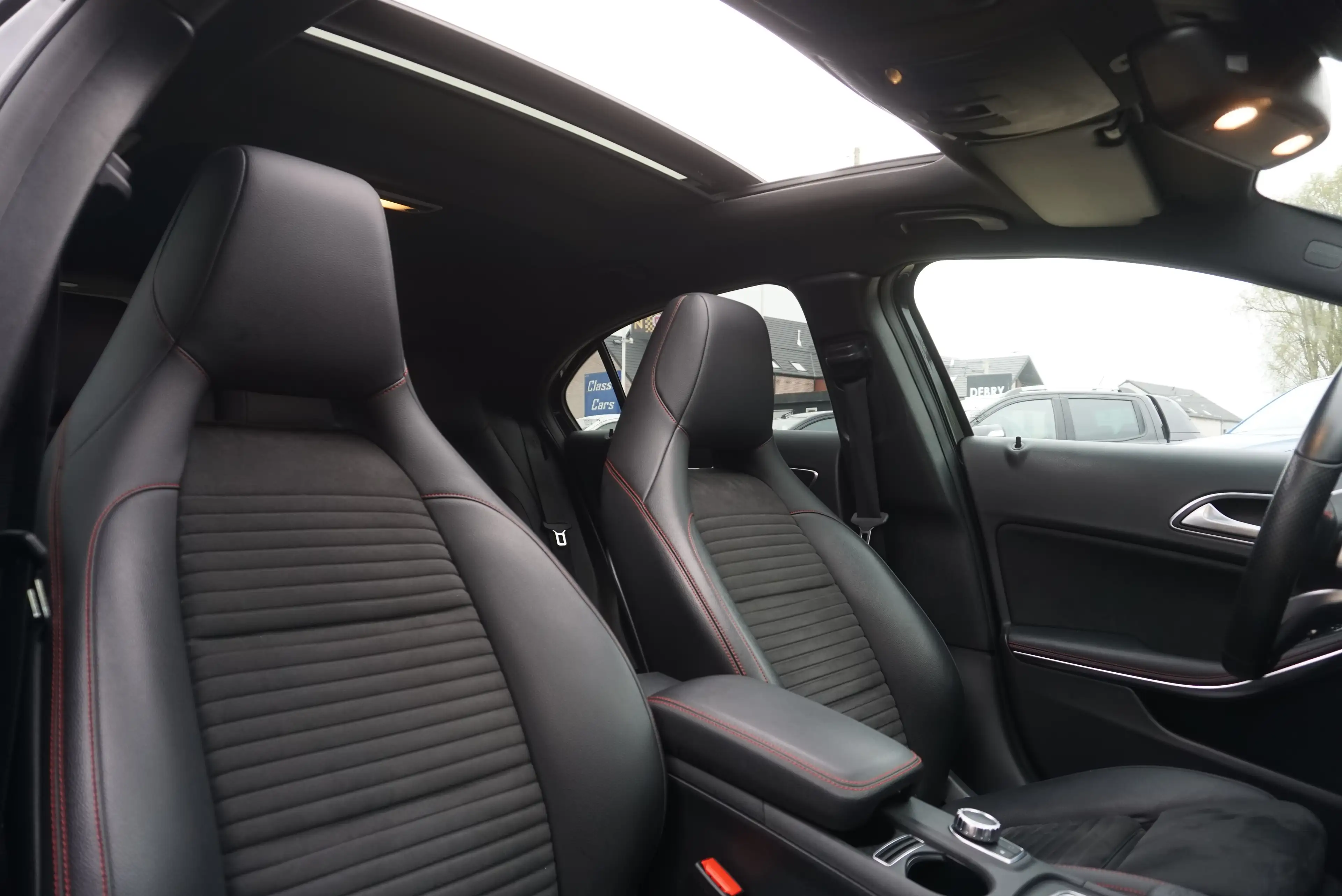 Mercedes-Benz A 45 AMG 4-Matic+ KIT AERO AUTO FULL LED CAM 388CV 62000KM — photo 8