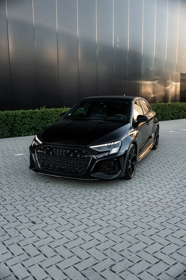 Audi RS3 RS3 TFSI Sportback quattro S tronic B&O Heads up Zwart - 1