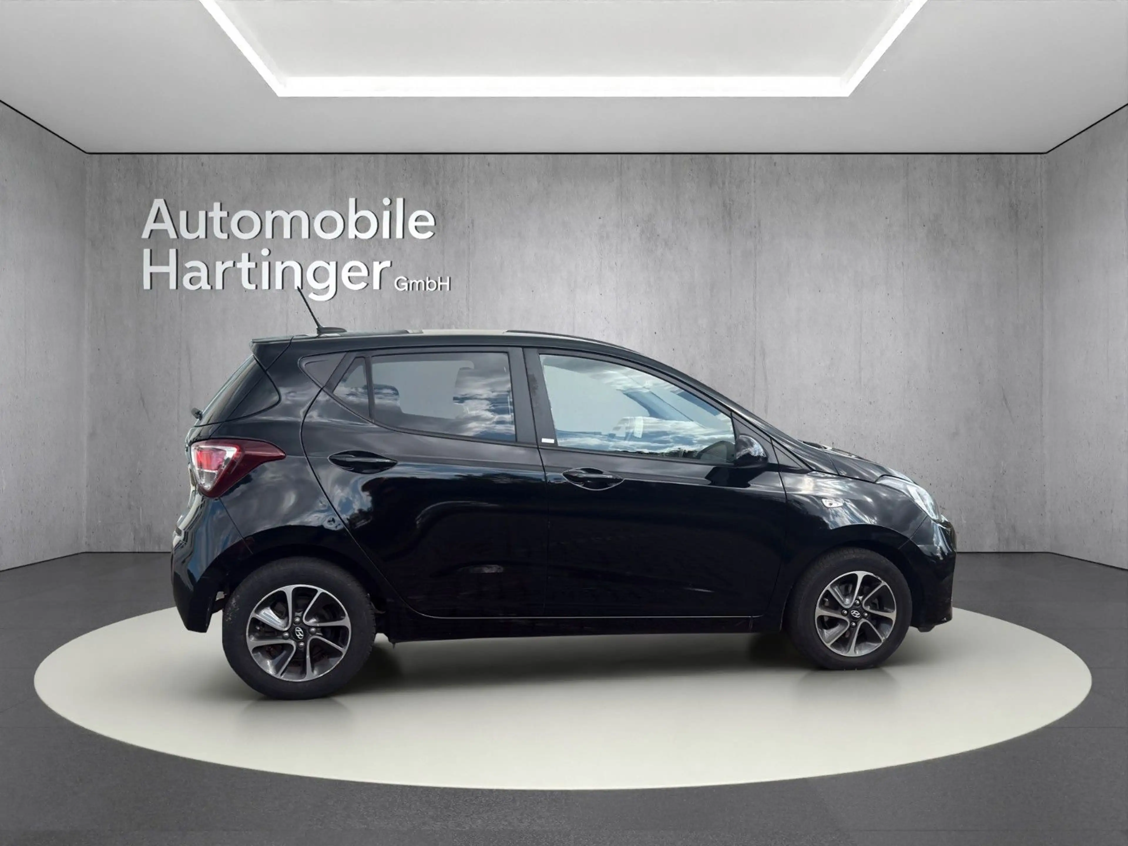 Hyundai i10 1.2 YES! Automatik | SHZ | LHZ | TEMPOMAT — photo 7