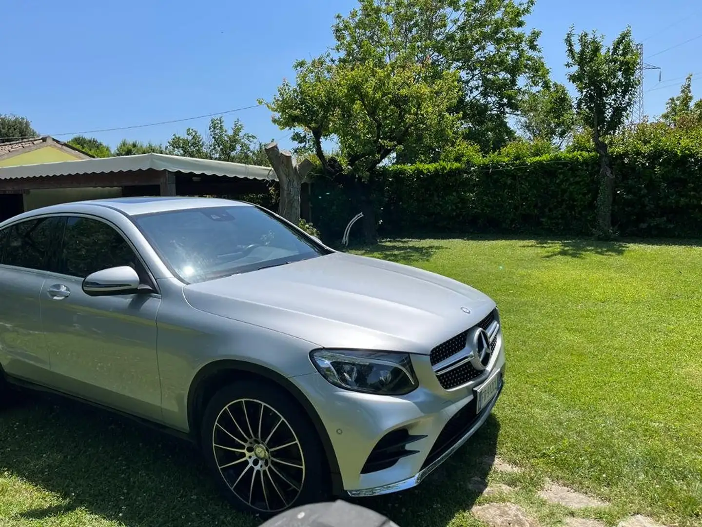 Mercedes-Benz GLC 220 COUPE/AMG/KAMERA/20"/PANORAMA/PRIVACY/LED/TOUCHPAD Argento - 1