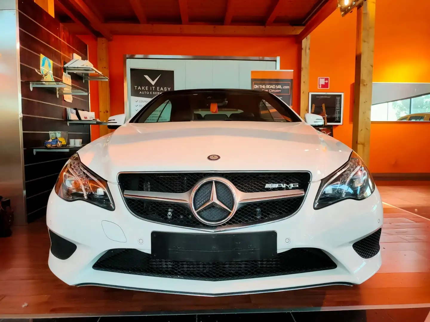 Mercedes-Benz E 250 CABRIO/AMG/9G TRONIC/PELLE/LED/CERCHI 19"/COMAND// Wit - 2