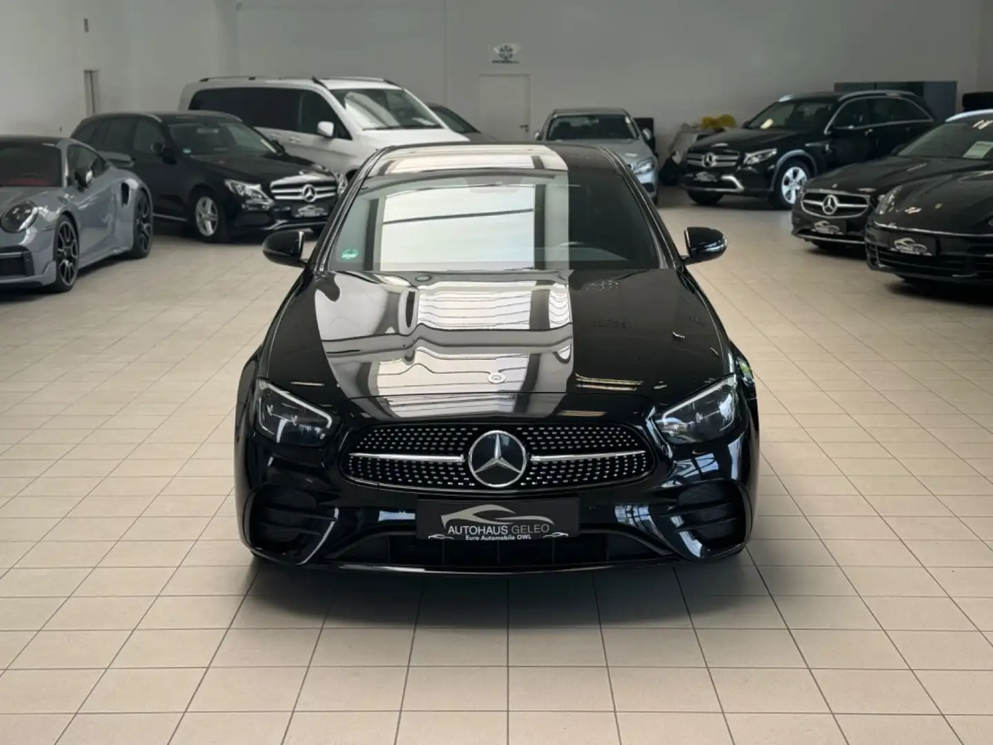 Mercedes-Benz E 400 d /AMG/4MATIC/AHK/LED/ Чорний - 2