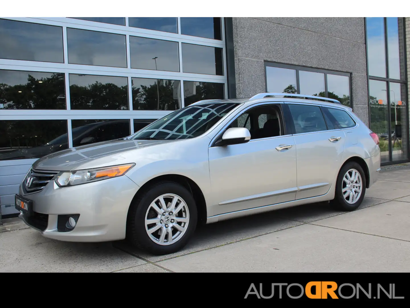 Honda Accord Tourer 2.0i-16v 157 Pk Elegance Special Edition De Grijs - 1