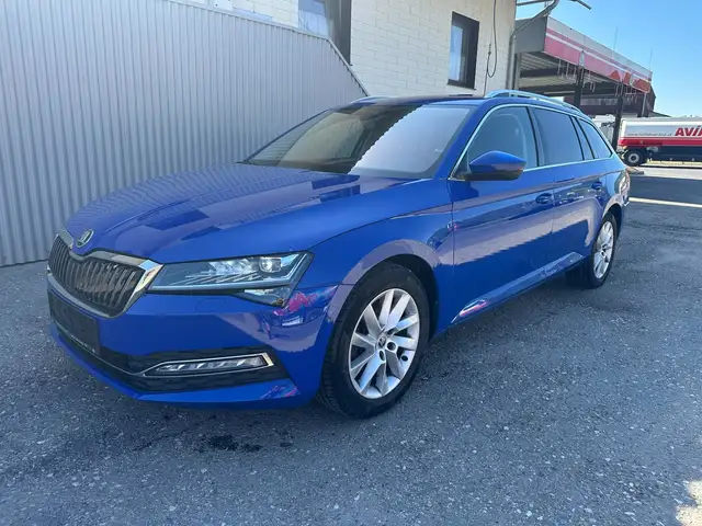 Skoda Superb Kombi 2,0 TDI Style Matrix-Virtual-Carplay