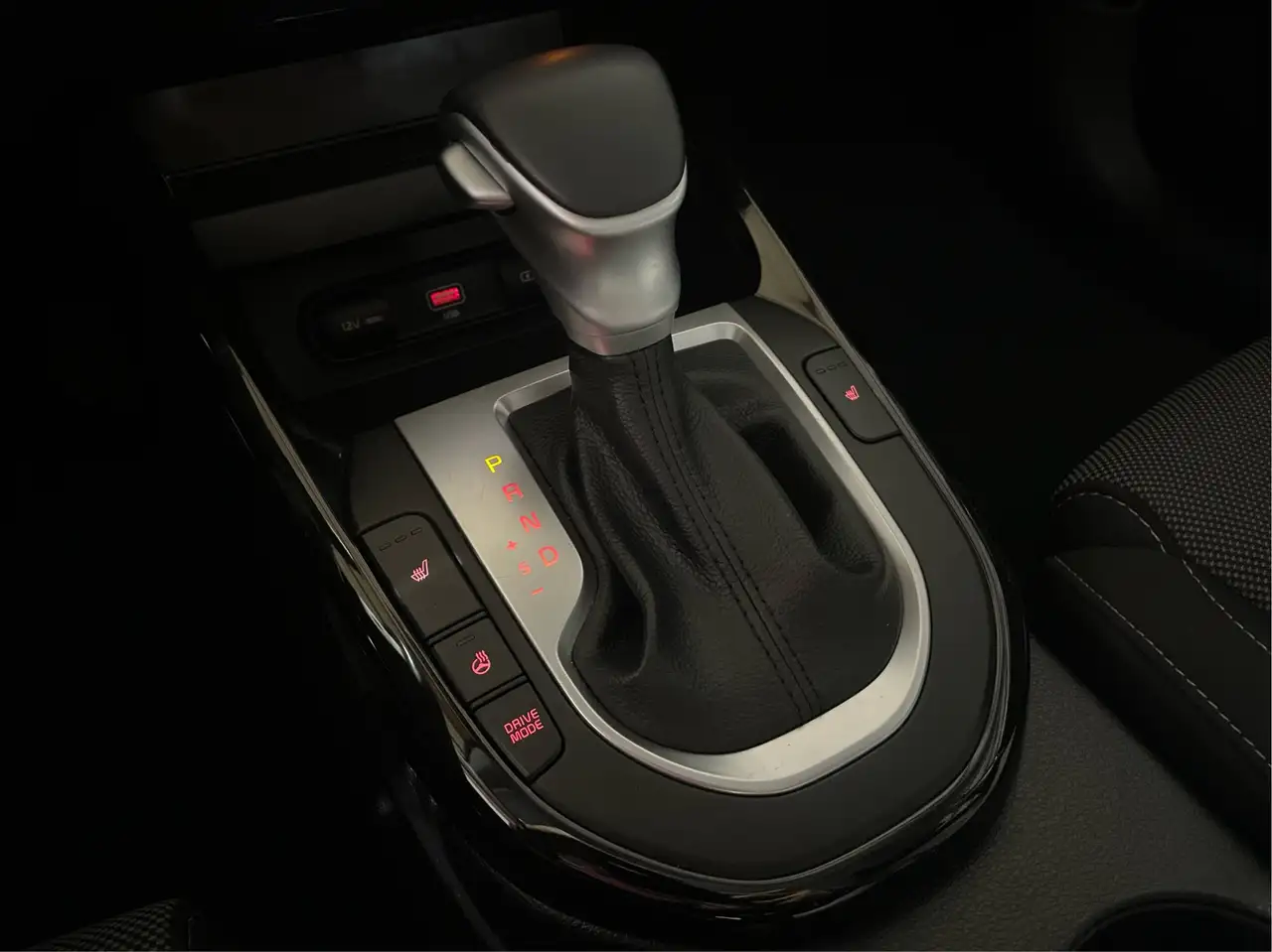 Kia Forte снимка Kia Forte